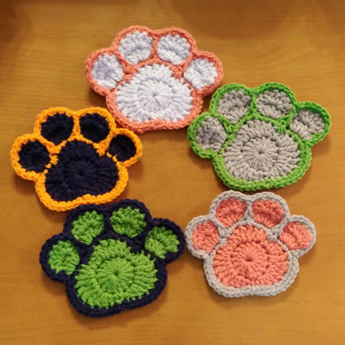 肉球型アクリルコースター